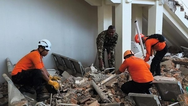 Korban Jiwa Gempa NTT Bertambah Jadi 51 Orang, Basarnas Continues Operasi SAR Intensif