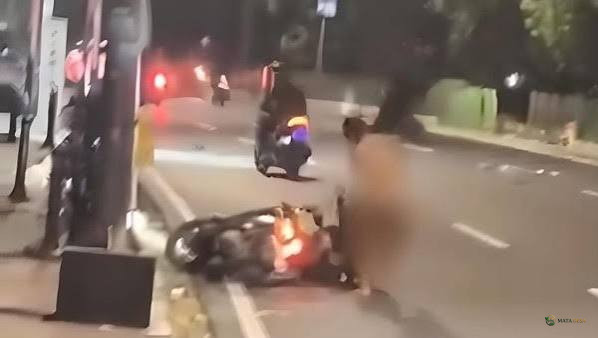 Pria Mabuk Mengamuk Tanpa Busana di Jagakarsa, Pukul Pengendara Secara Acak