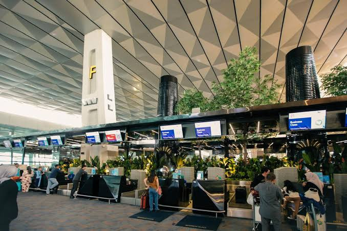 Erupsi Anak Krakatau Ganggu Penerbangan, Bandara Soekarno-Hatta Ditutup dan 33 Penerbangan Terdampak