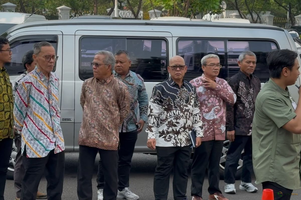 Prabowo Panggil Puluhan Akademisi ke Istana Bahas Penanganan Karhutla dan Lahan Gambut