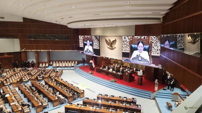 DPR Sahkan RUU Pelindungan Ketenagakerjaan jadi Undang-Undang